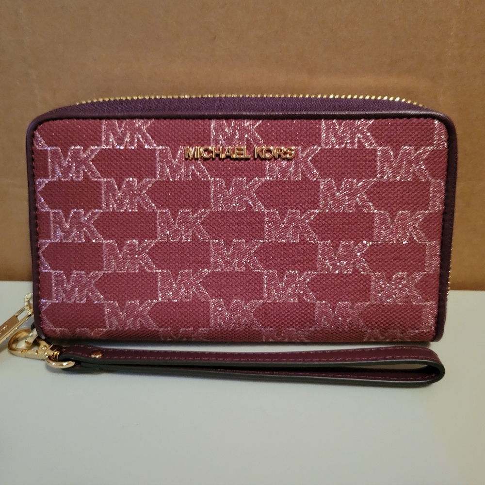 Michael Kors Jet Set Logo LG Phone Case Wristlet Wallet